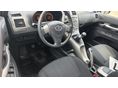 TOYOTA AURIS 2007/11 - 8