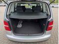 VOLKSWAGEN TOURAN 2004/7 - 9