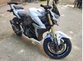 SUZUKI GSR 750 