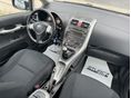 TOYOTA AURIS 2010/3 - 7