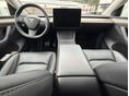 TESLA MODEL Y 2022 - 9