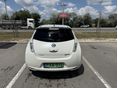 NISSAN LEAF 2017/10 - 3
