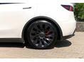 TESLA MODEL Y 2022/9 - 6