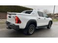TOYOTA HILUX 2024/3 - 8