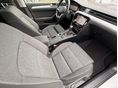 VOLKSWAGEN PASSAT 2022/9 - 10