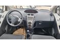 TOYOTA YARIS 2011/10 - 9