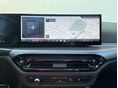BMW 330 2024/12 - 16