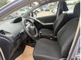 TOYOTA YARIS 2011/4 - 9