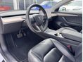 TESLA MODEL 3 2022/4 - 8
