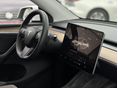 TESLA MODEL Y 2022/9 - 17