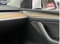 TESLA MODEL Y 2022/9 - 23