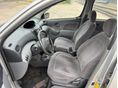 TOYOTA YARIS VERSO 2002/11 - 10