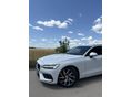 VOLVO V60 2.0 [T4] Momentum Pro Geartronic
