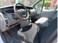 RENAULT TRAFIC 2002/5 - 9