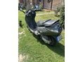 Motor hátulja balról
