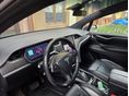 TESLA MODEL X 2018/10 - 8