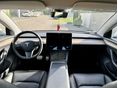 TESLA MODEL 3 2022/10 - 9