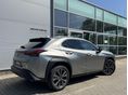 LEXUS UX 2025/11 - 3