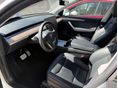 TESLA MODEL Y 2022/9 - 6