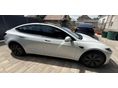 TESLA MODEL 3 2023/10 - 9
