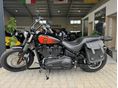 HARLEY-DAVIDSON STREET BOB 2022/5 - 8
