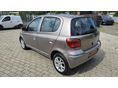 TOYOTA YARIS 2005/10 - 6