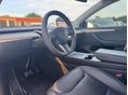 TESLA MODEL Y 2024/3 - 9