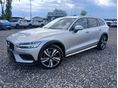 VOLVO V60 2.0 [B4] MHEV Cross Country Pro AWD Geartronic Tempomat! Ülés+kormányfűtés! Tolatókamera+radar elöl-hátul! Sávtartó! Led!