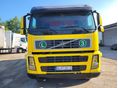 VOLVO 2003 - 8