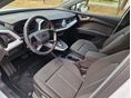 AUDI Q4 2022/4 - 9