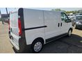 RENAULT TRAFIC 2008/1 - 5