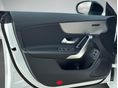 MERCEDES-BENZ CLA 180 2024/12 - 9