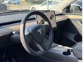 TESLA MODEL Y 2022/5 - 17