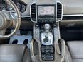 PORSCHE CAYENNE 2013/9 - 8