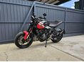 TRIUMPH TRIDENT 660 GYORSVÁLTÓ TEMPOMAT!