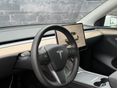 TESLA MODEL Y 2022/3 - 16