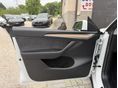 TESLA MODEL Y 2022/3 - 17