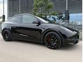 TESLA MODEL Y 2022/6 - 3