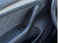 TESLA MODEL 3 2022/12 - 23