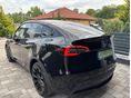 TESLA MODEL Y 2023/2 - 5