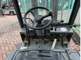NISSAN 2001 - 8