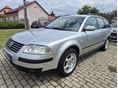 VOLKSWAGEN PASSAT 2001/5 - 3