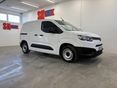 TOYOTA PROACE City 1.5 D Active Plus L1H1 3% THM KAVOSZ lízing.Magyar! Első tul.! Garancia! Vezetett szerviztörténet! Tola