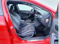MERCEDES-BENZ A 200 2013/6 - 21
