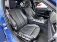 BMW 330 2018/8 - 19