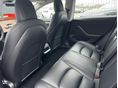 TESLA MODEL 3 2022/6 - 9