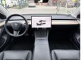 TESLA MODEL 3 2022/12 - 5