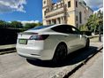 TESLA MODEL 3 2021/3 - 5