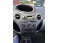 TOYOTA YARIS 2001 - 4