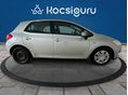 TOYOTA AURIS 2009/3 - 8